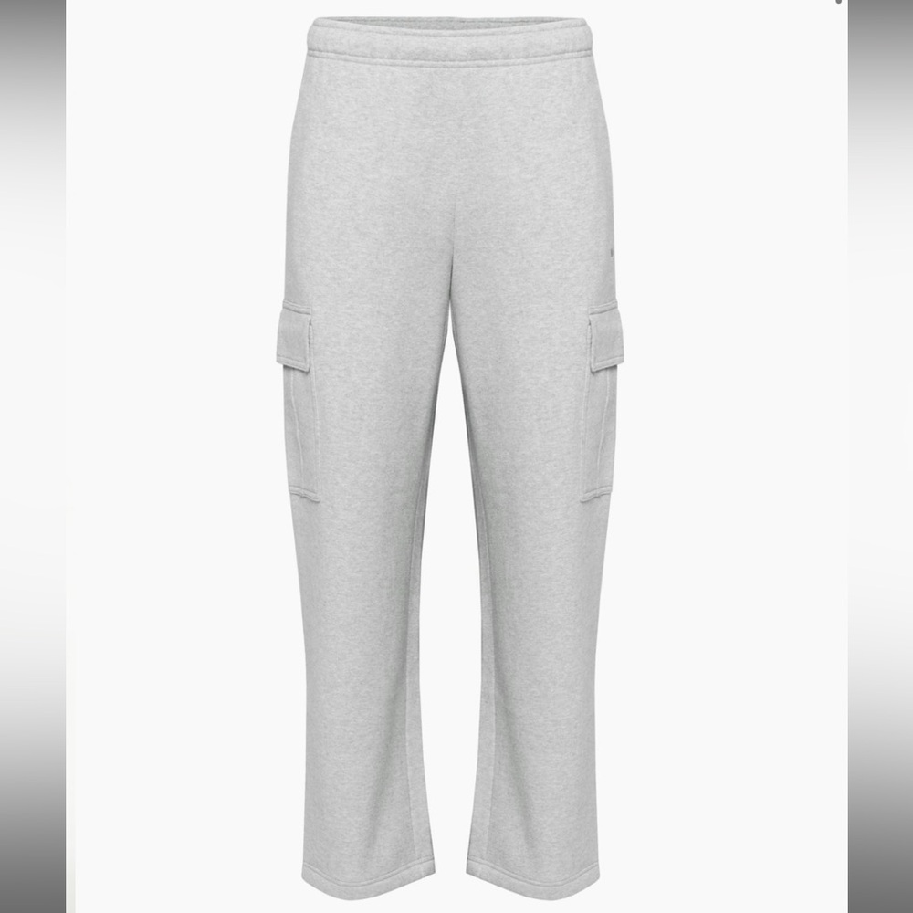 Aritzia/ TNA Cozy Fleece Mega Cargo Sweatpant
